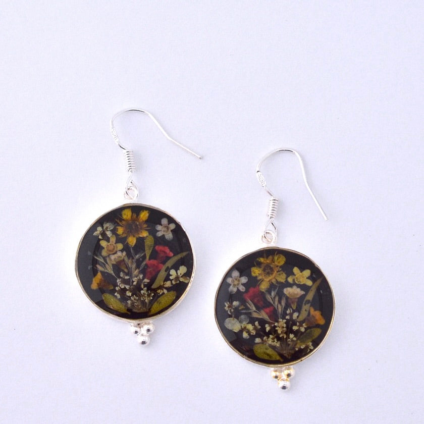 Wildflower Earrings Black Round