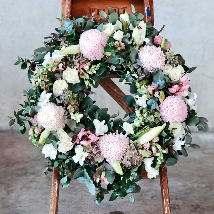 Pastel Wreath - Beija Flor Darwin