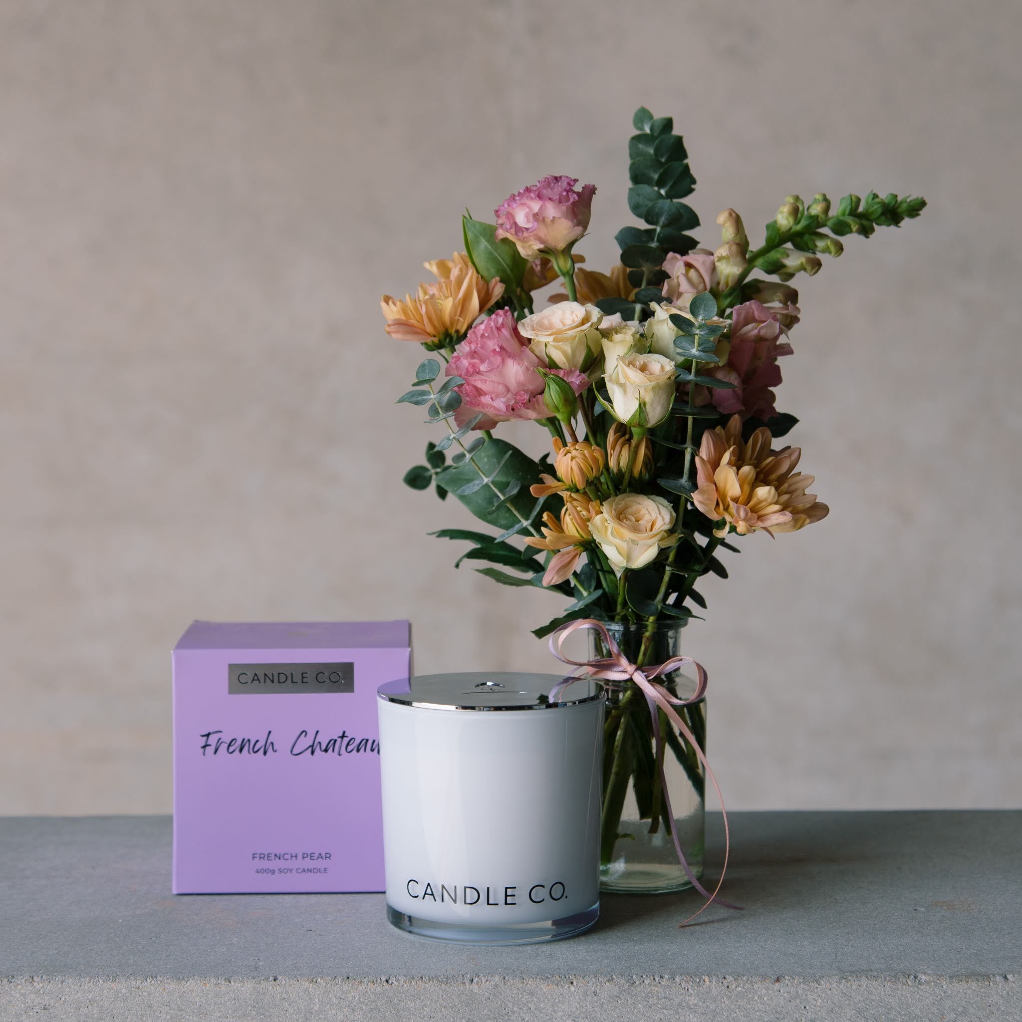 Cotswald Gift Box | Mother’s Day Flowers & Candle | Beija Flor