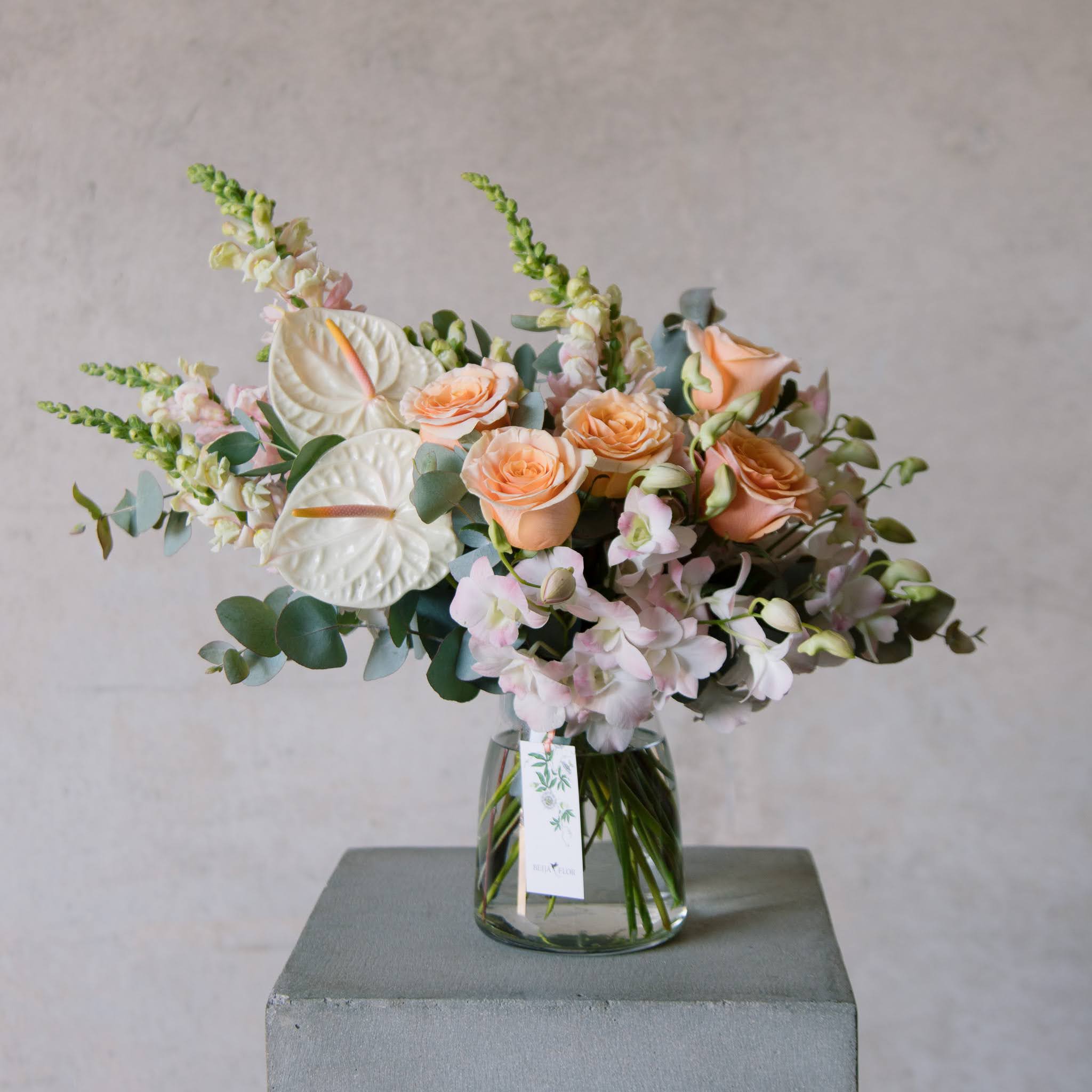Marbella Vase - Beija Flor Darwin