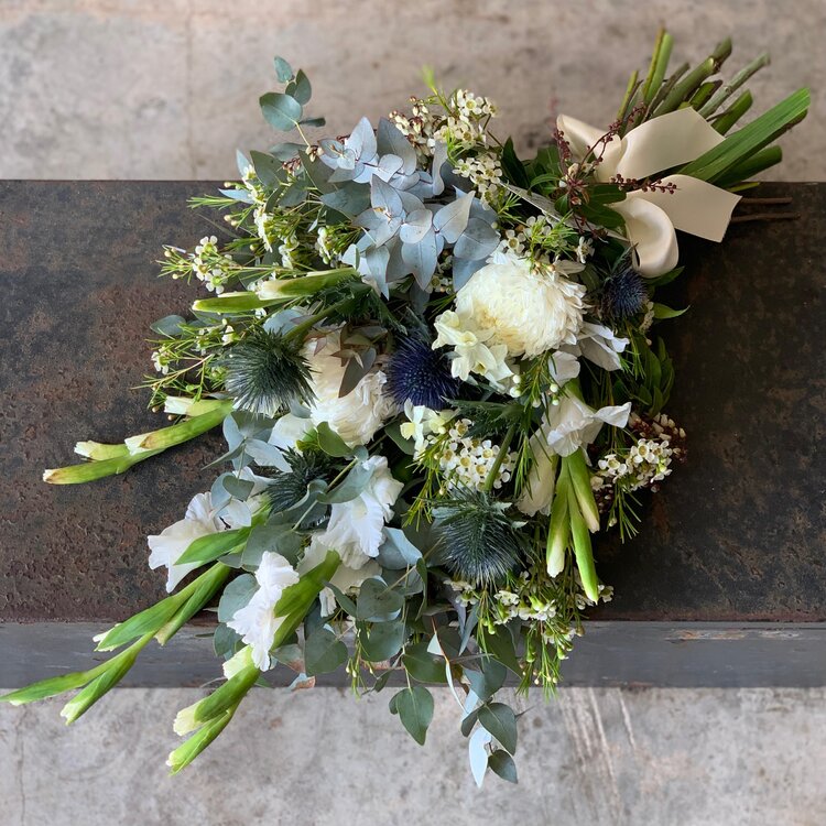 Funeral Sheaf - Beija Flor Darwin