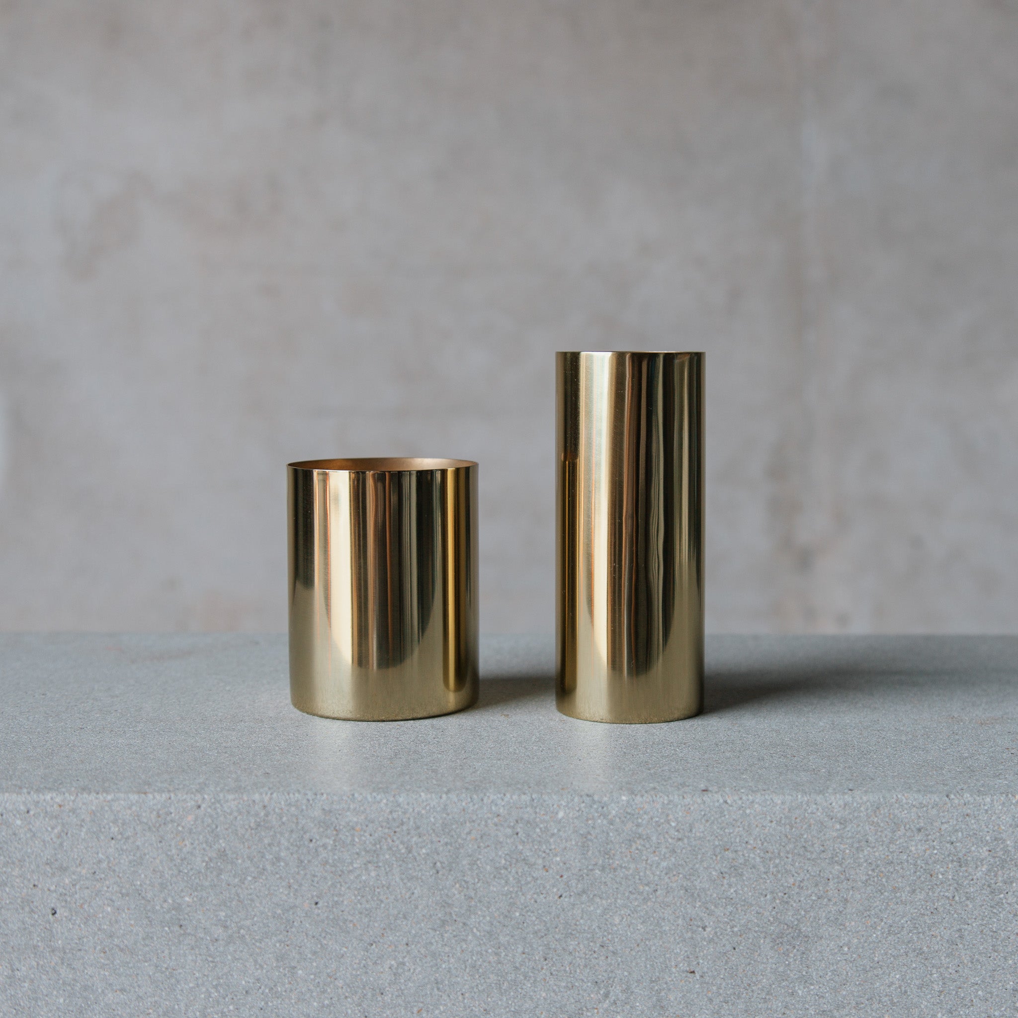 Beija Flor Baby Gold Vase Modern Metal Hire Item Collection