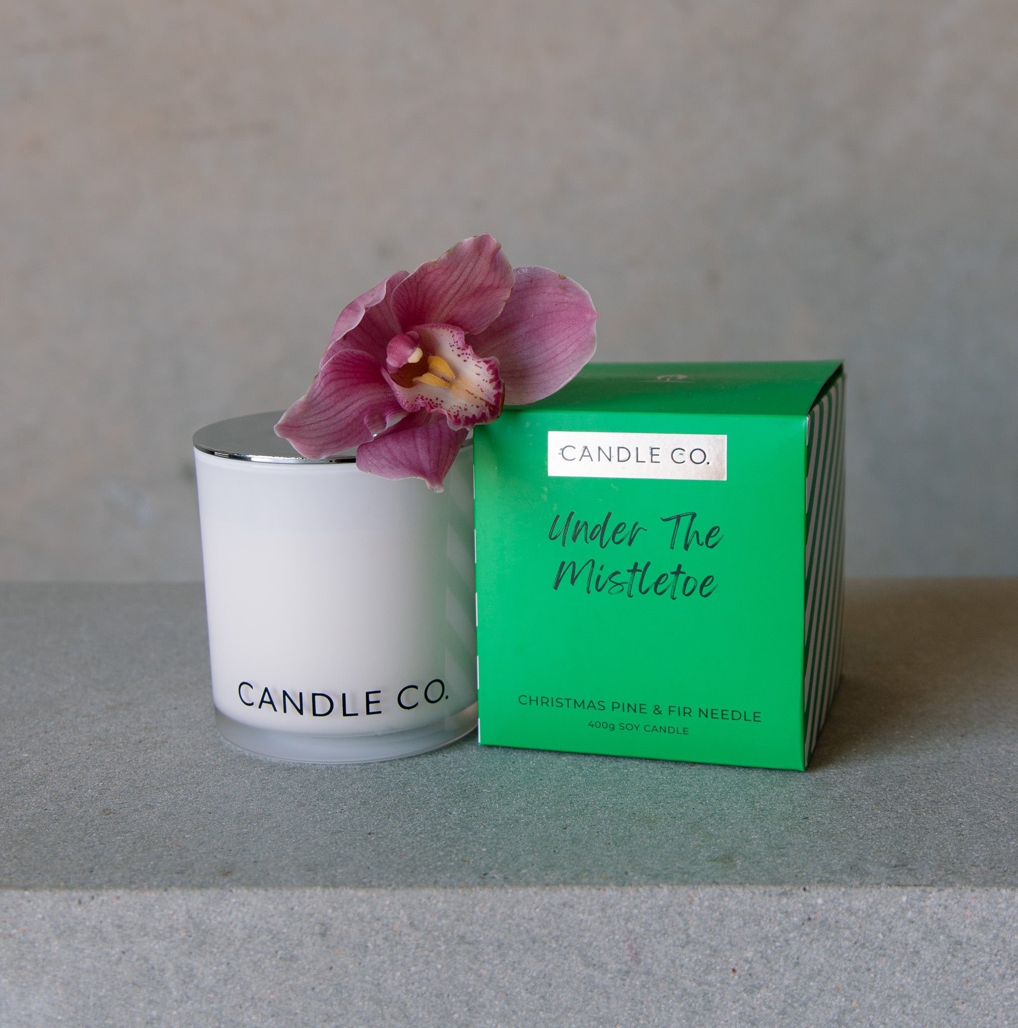 Candle Co Under the Mistletoe Christmas Pine and Fir Needle 400g Scented Candle Green