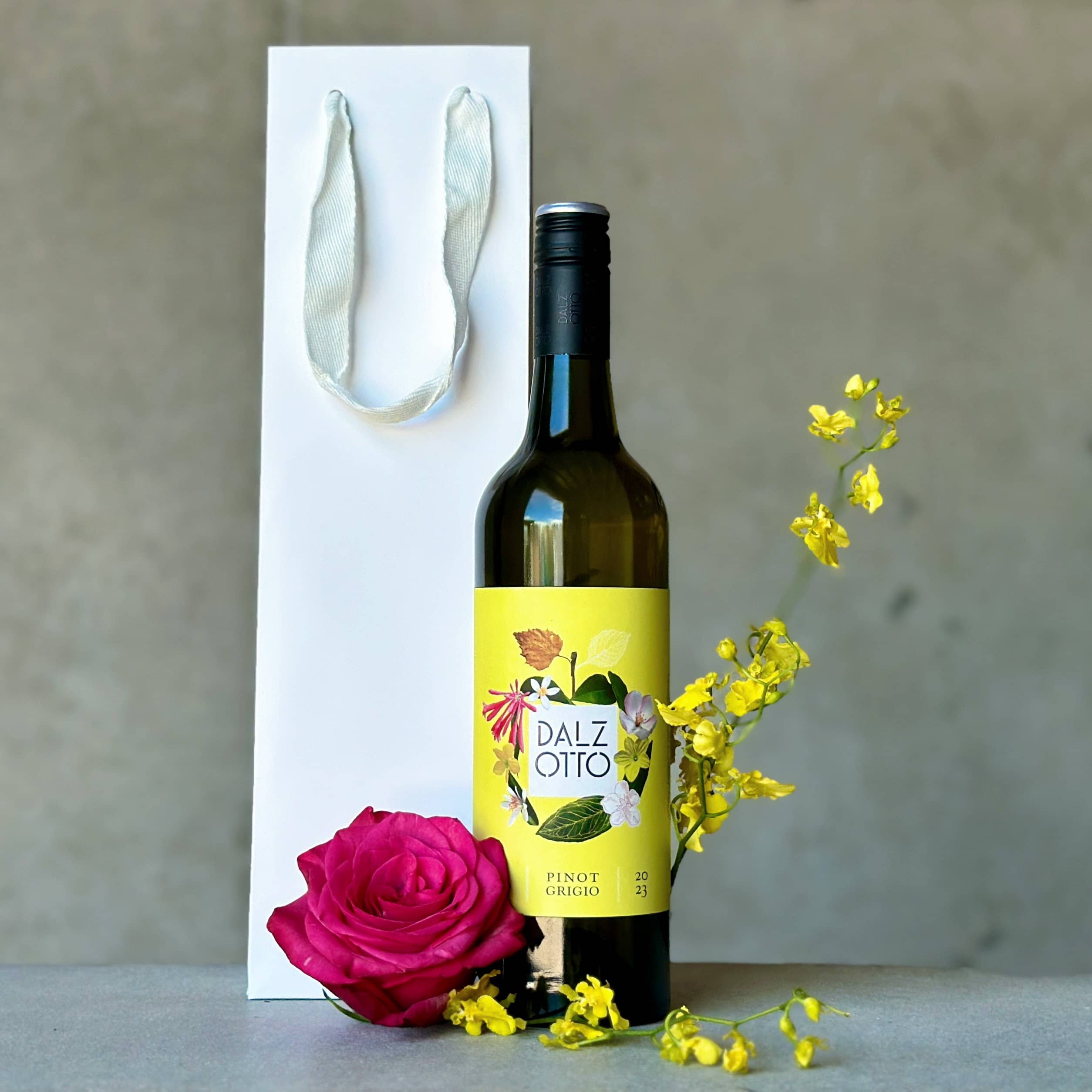 Dalz Otto Pino Grigio with Gift Bag