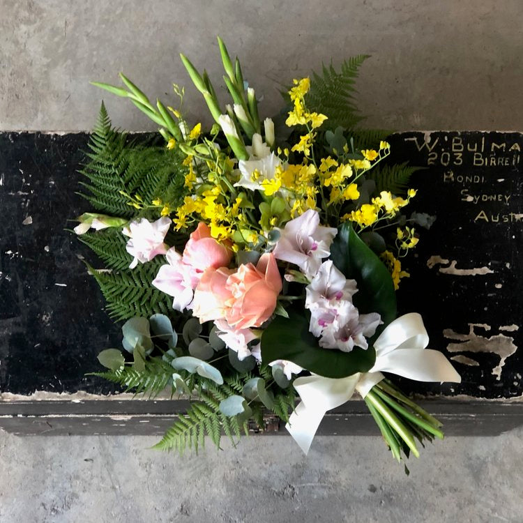 Funeral Sheaf - Beija Flor Darwin
