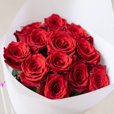 Beija Flor Red Valentine's Day Dozen Rose Bouquet
