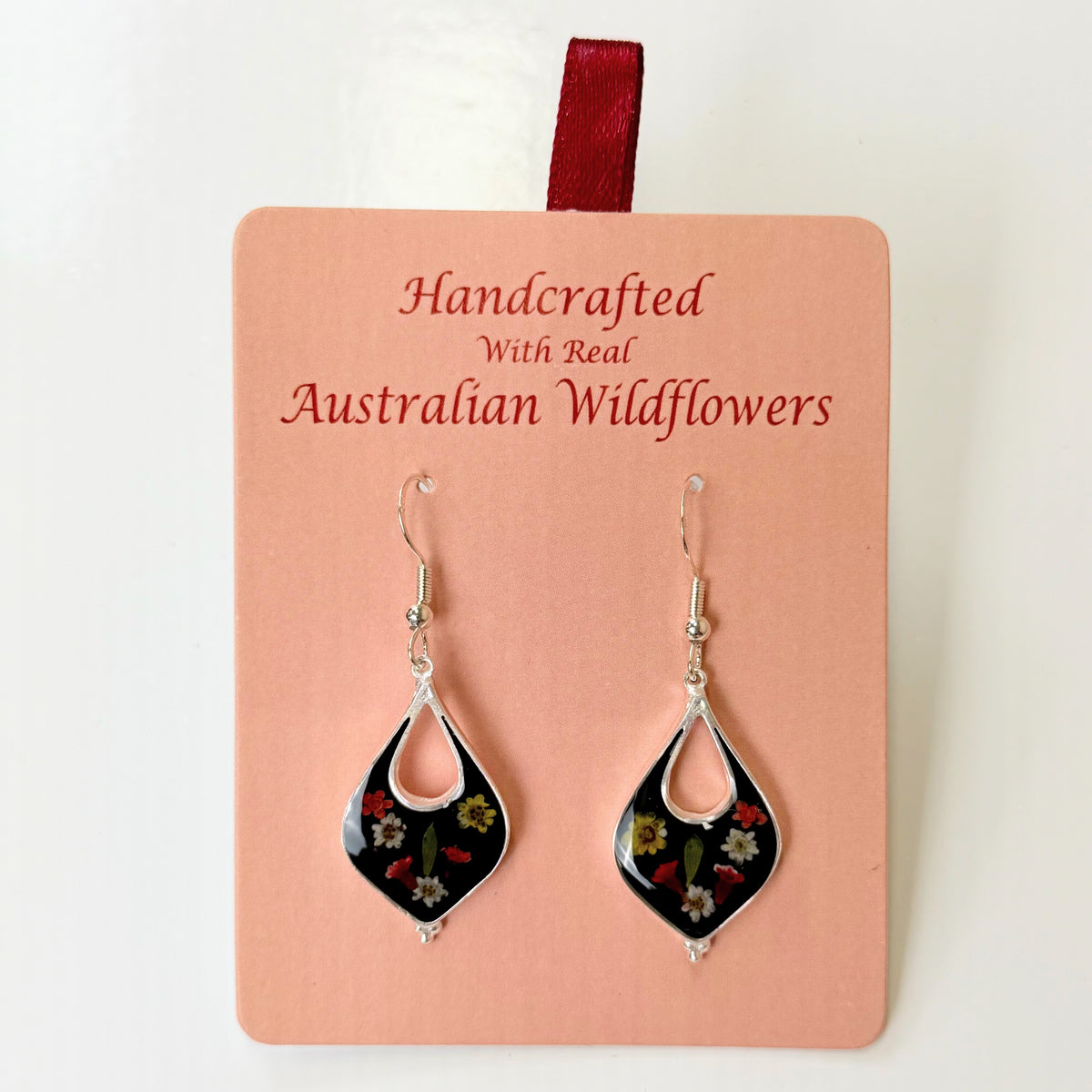 Wildflower Earrings Black Closed Classic