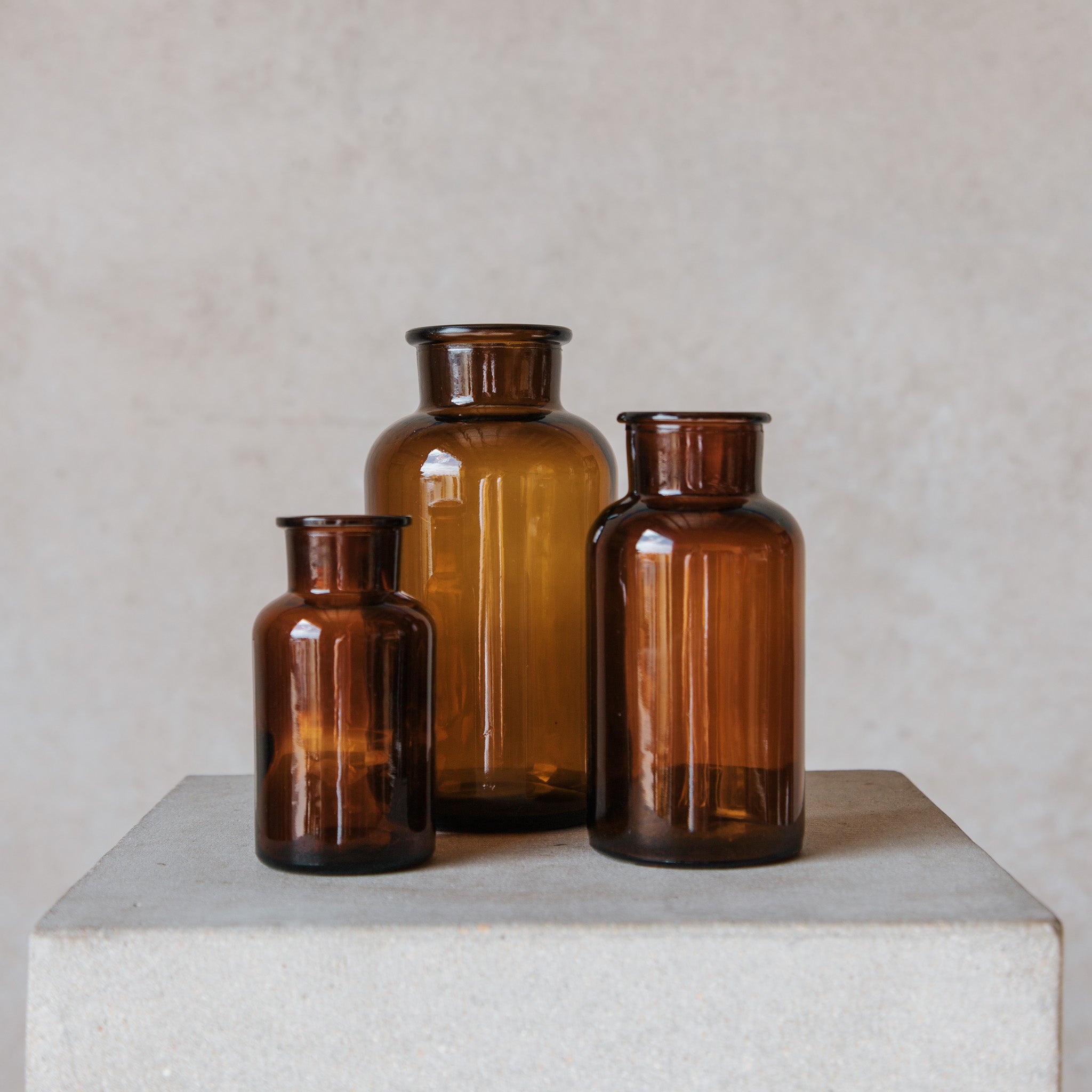 Beija Flor Amber Specimen Bottle Collection - Hire and Prop Items