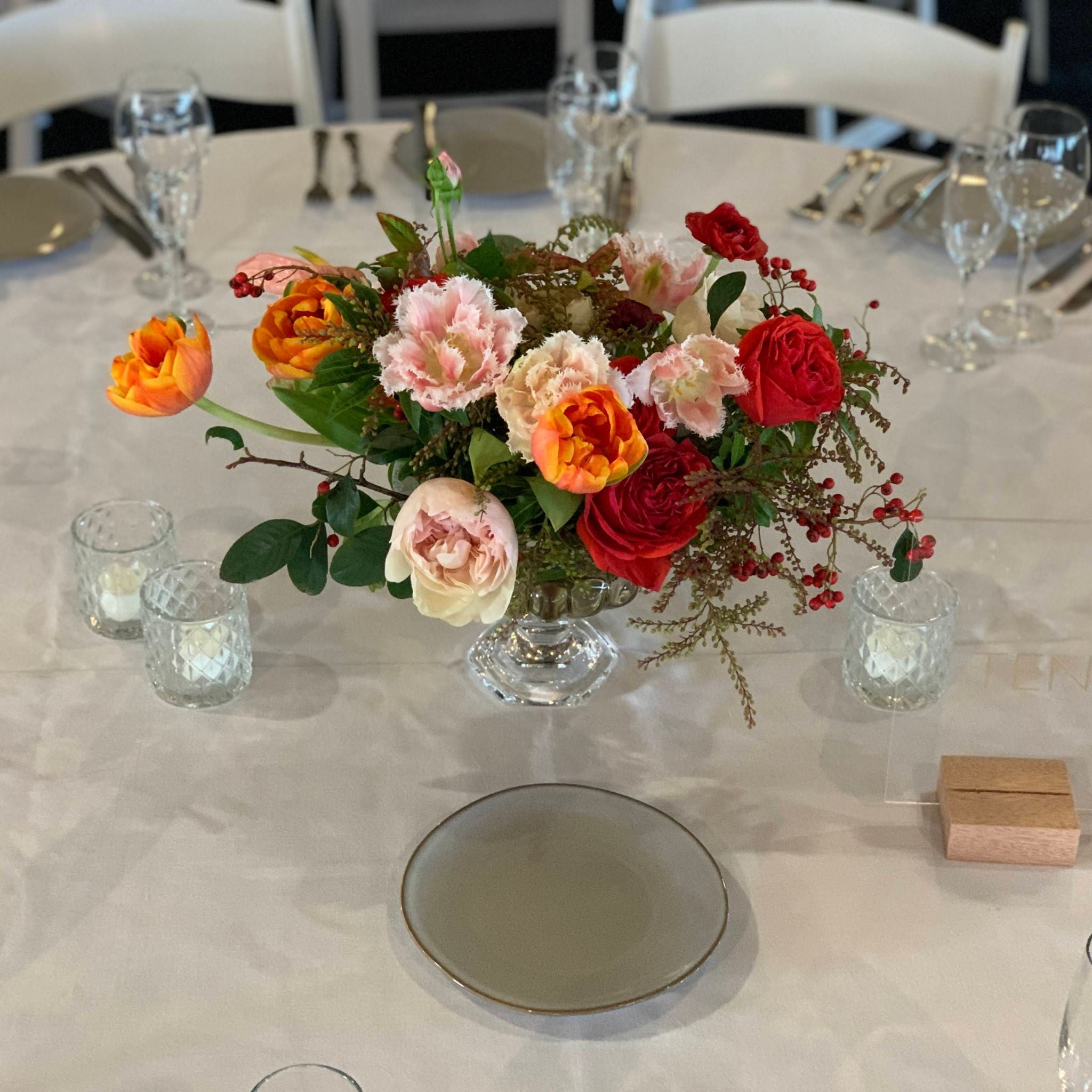 Beija Flor - Darwin wedding & event hire - Crystal Pedestal Bowl Floral Centrepiece