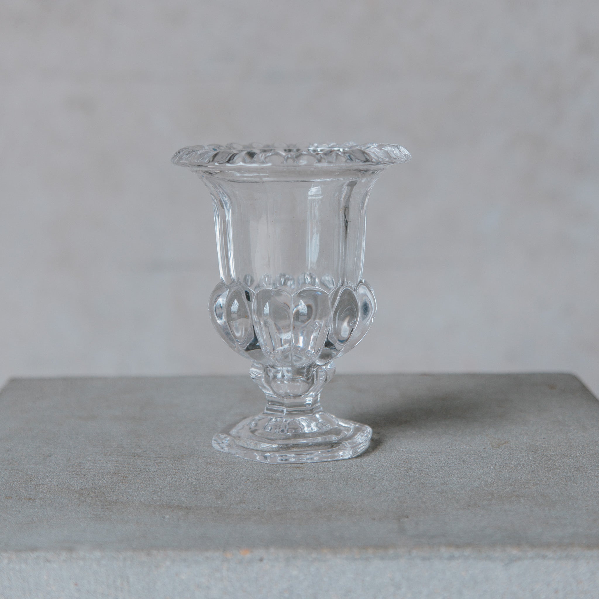 Beija Flor - Darwin wedding & event hire - Crystal Urn Vase Mini