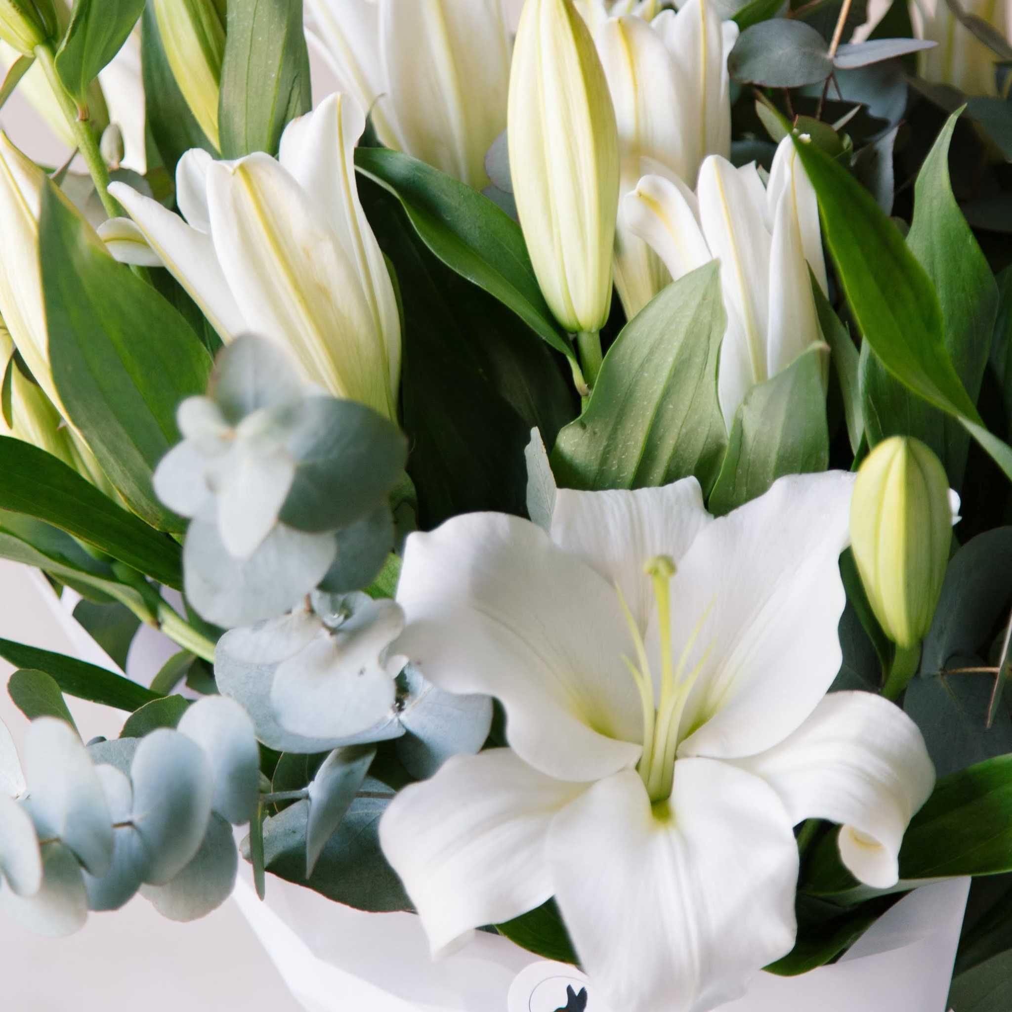 Beija Flor Tokyo Bouquet - Same Day Delivery