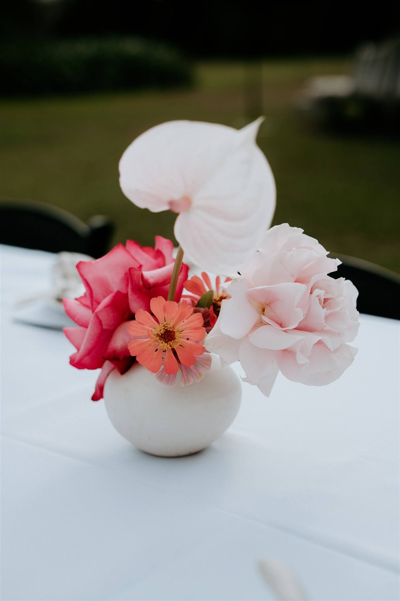 caitlyn and jacob - beija flor real wedding: wedding reception table floral decor