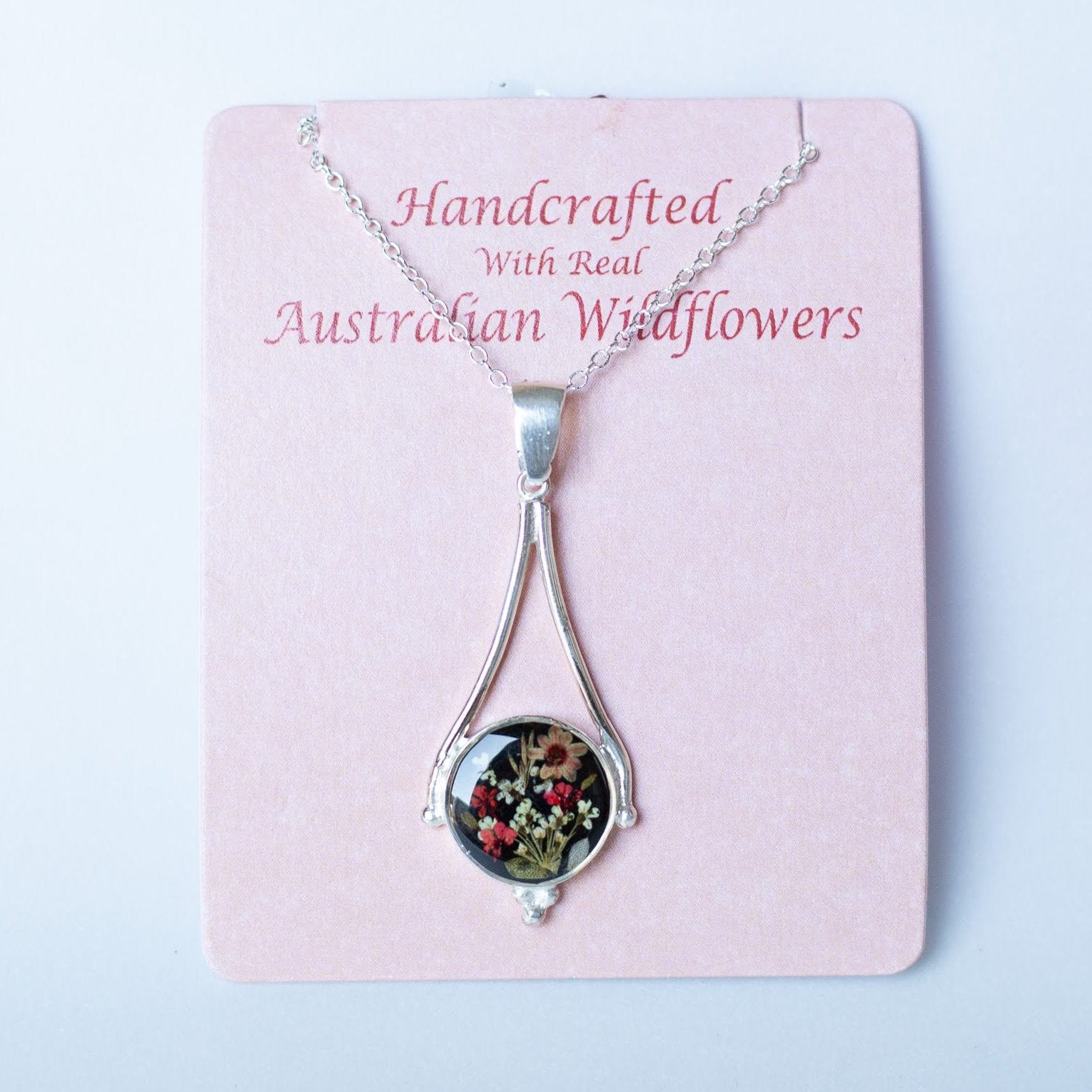 Wildflower Pendant Black Round