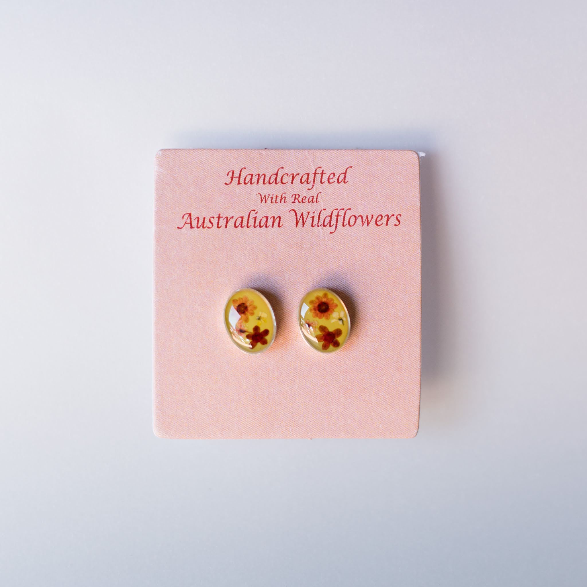 Wildflower oval green earring studs